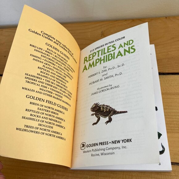 Reptiles & Amphibians A Golden Guide Nature Field Book Vintage 1987 Revised Ed - Picture 3 of 5